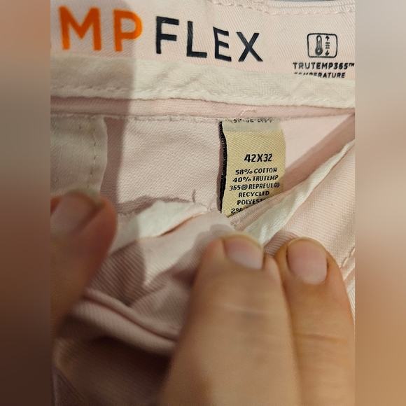 St. John Bay Temp Flex Pink Pants Size 42x32 - Picture 7 of 11